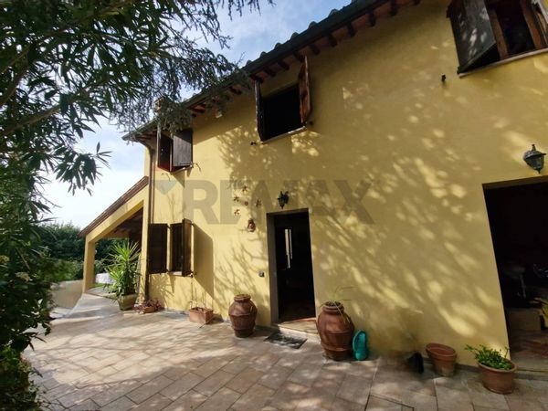 Villa singola Montespertoli, FI Vendita