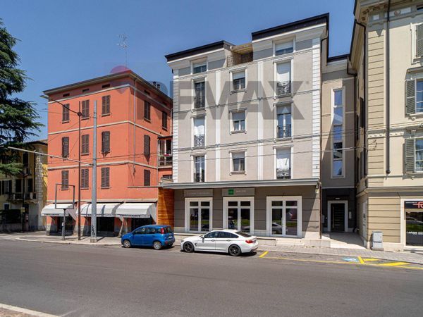 Appartamento Barilla Center - V.le Fratti, Parma, PR Vendita
