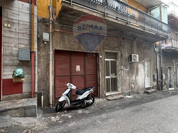 Appartamento Santa Maria di Licodia, CT Vendita