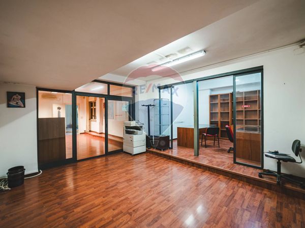 Locale Commerciale Bufalotta, Roma, RM Affitto