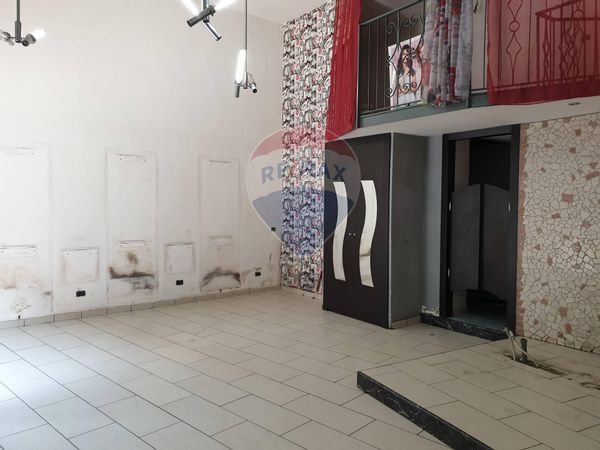 Locale Commerciale Zona Centro, Afragola, NA Affitto - Foto 2