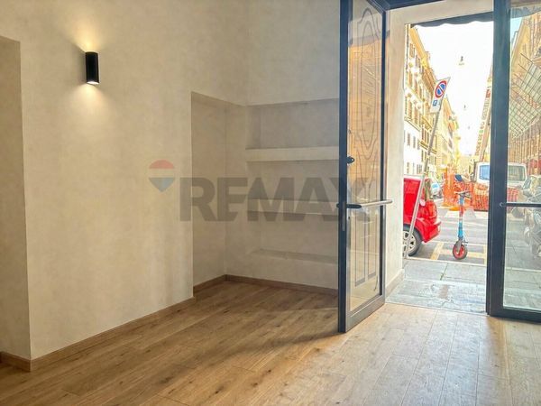 Locale Commerciale Centro Storico, Roma, RM Affitto - Foto 3