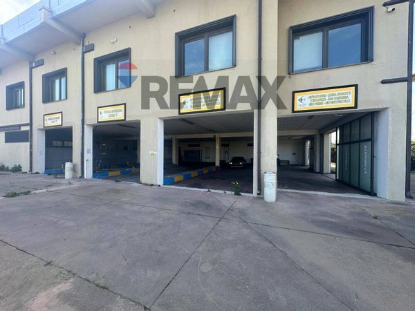 Locale Commerciale Schiavonea, Corigliano-Rossano, CS Affitto