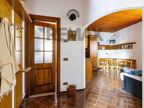 Appartamento Montesiro, Besana in Brianza, MB Vendita