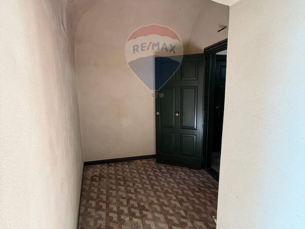 Porzione di casa Briffi, Tovo San Giacomo, SV Vendita