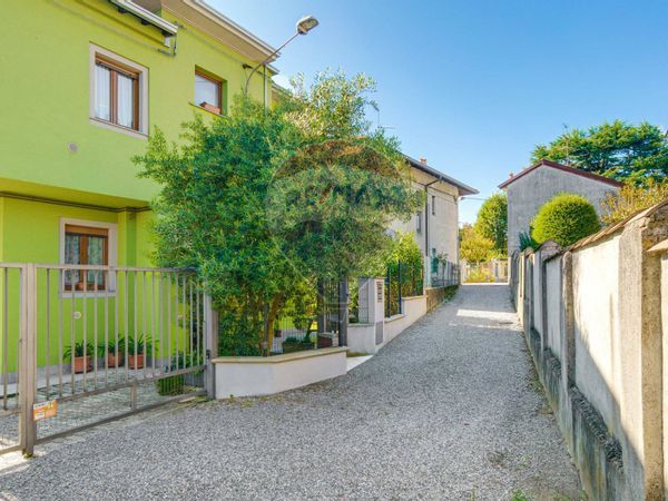 Villetta bifamiliare Vedano Olona, VA Vendita