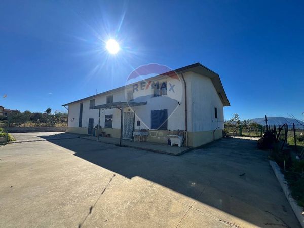 Casa Indipendente Fragneto Monforte, BN Vendita