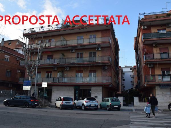 Appartamento Torvaianica, Pomezia, RM Vendita