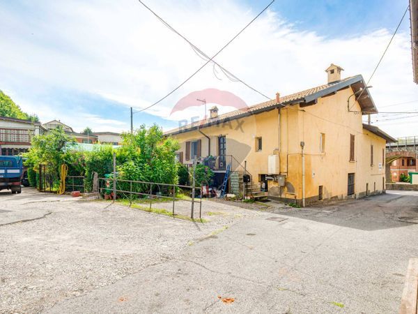 Appartamento Barasso, VA Vendita