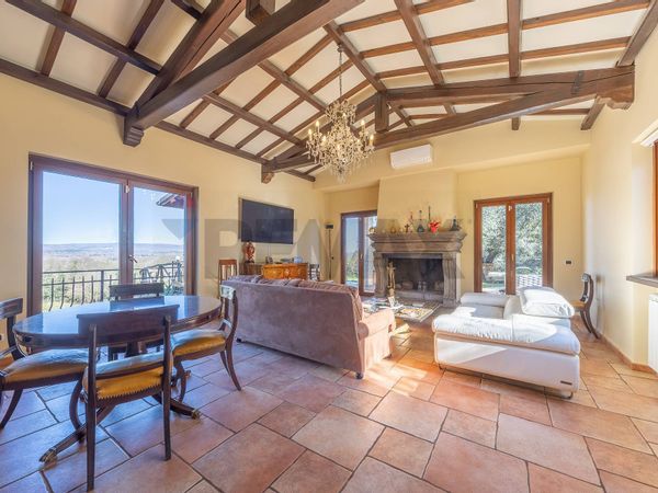 Villa singola Sutri, VT Vendita