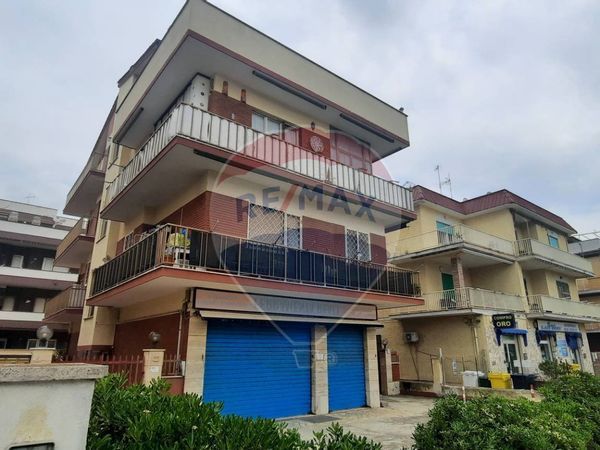 Appartamento Torvaianica, Pomezia, RM Vendita