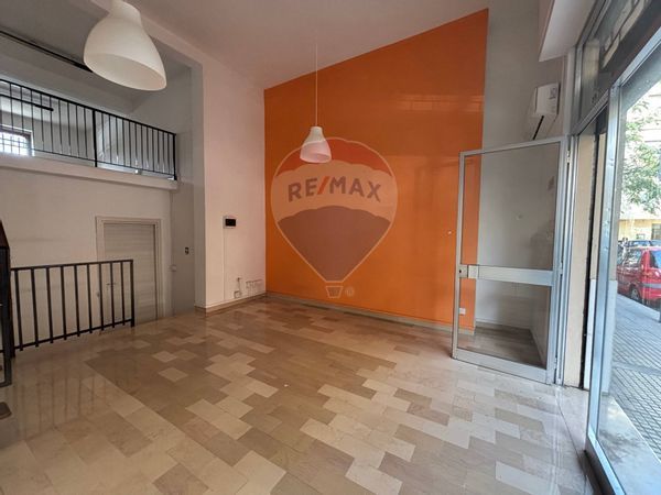 Locale Commerciale Lanciano, CH Affitto