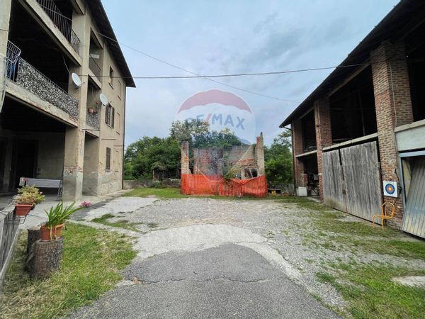 Cascina/Casale Casnate, Casnate con Bernate, CO Vendita
