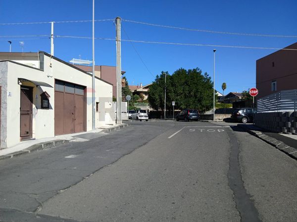 Locale Commerciale Sant'Agata li Battiati, CT Affitto - Foto 2