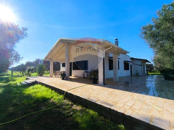 Villa singola San Vito dei Normanni, BR Vendita