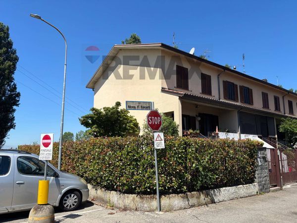 Villa a schiera Lacchiarella, MI Vendita