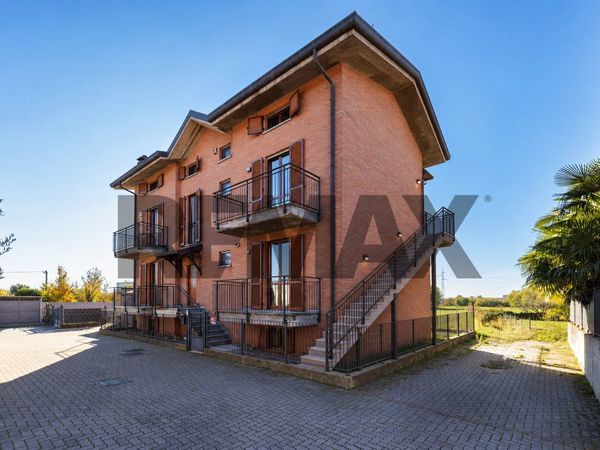 Porzione di villa Lonate Ceppino, VA Vendita - Foto 3