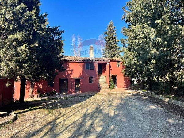 Cascina/Casale Montecarotto, AN Vendita