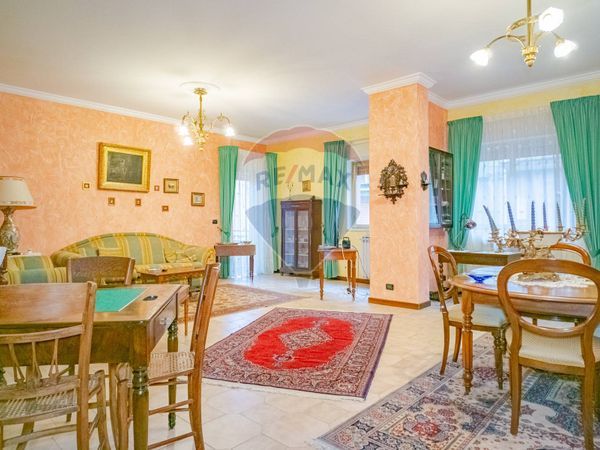 Appartamento Adrano, CT Vendita