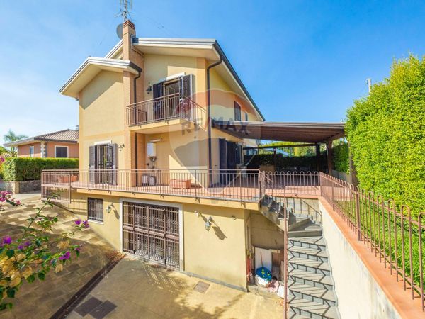 Villetta bifamiliare Trecastagni, CT Vendita