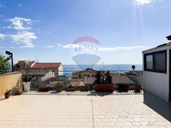 Appartamento Roccalumera, ME Vendita