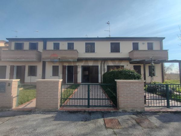 Villa a schiera Ponte San Pietro, Copparo, FE Vendita