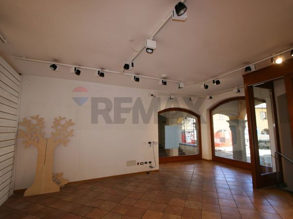Locale Commerciale Clusone, BG Vendita