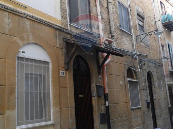Casa Indipendente Centro Storico, Caltanissetta, CL Vendita - Foto 2