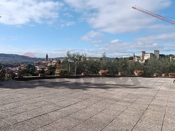 Villa singola Centro, Gualdo Tadino, PG Vendita