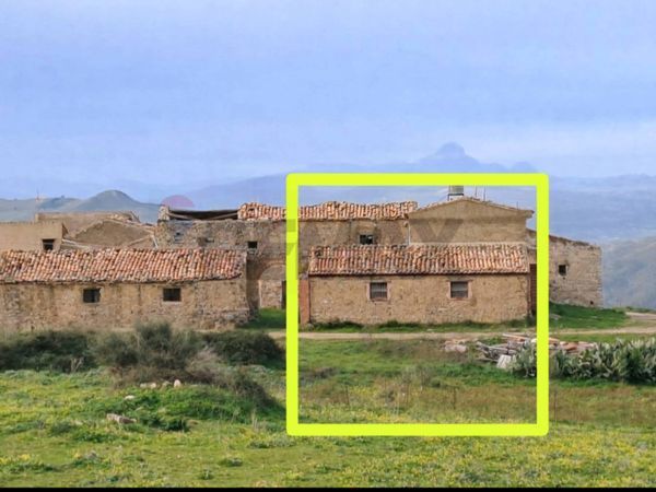 Cascina/Casale Collesano, PA Vendita