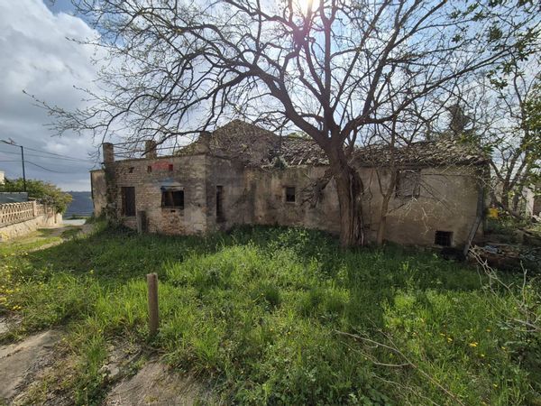 Rustico Giuliano Teatino, CH Vendita