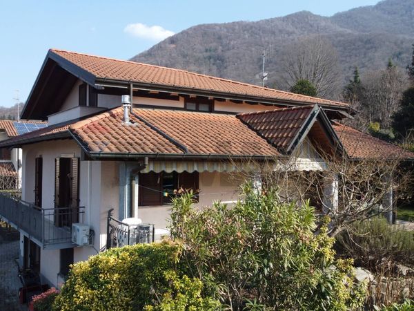 Villa singola Orino, VA Vendita