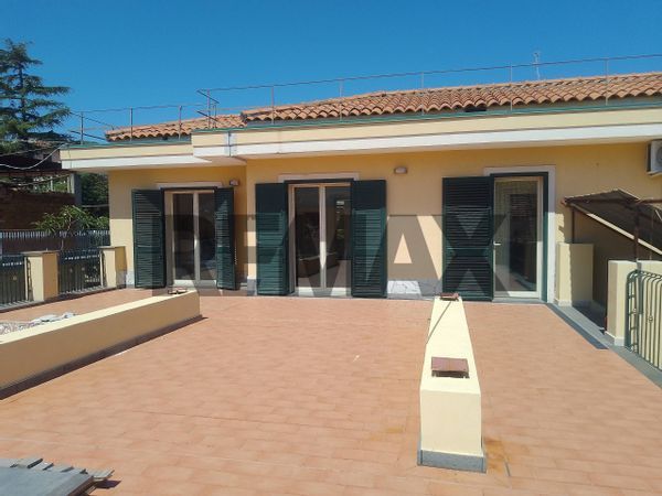 Casa Indipendente Riposto, CT Affitto