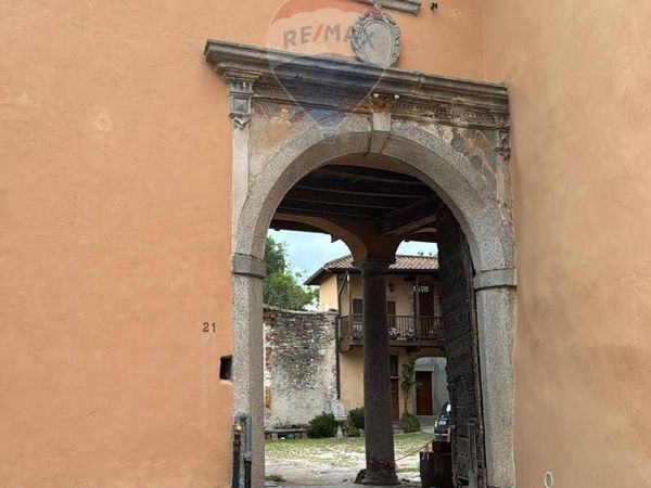 Rustico Gavirate, VA Vendita