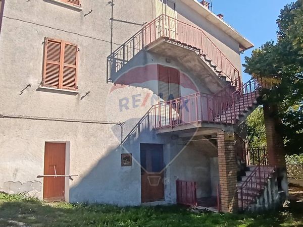 Casa Semindipendente Poggio Sant' Ercolano, Gualdo Tadino, PG Vendita