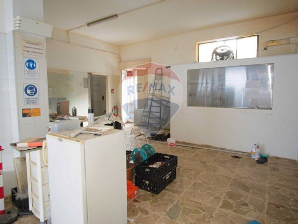 Negozio Aci San Filippo, Aci Catena, CT Affitto