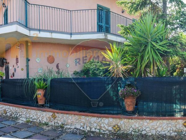 Casa Semindipendente Pedara, CT Vendita