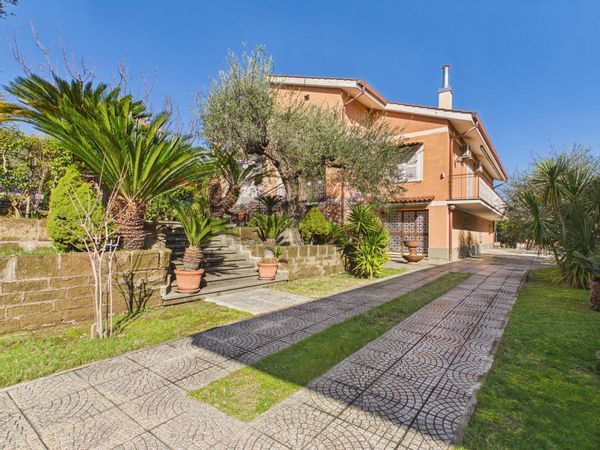 Villetta bifamiliare Formello, RM Vendita