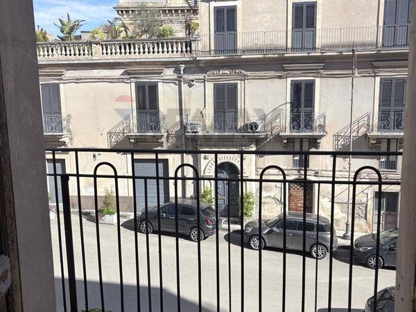 Casa Indipendente Francofonte, SR Vendita