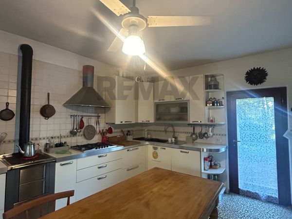 Casa Indipendente Villafranca di Verona, VR Affitto