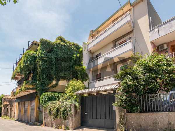 Casa Indipendente Acireale, CT Vendita