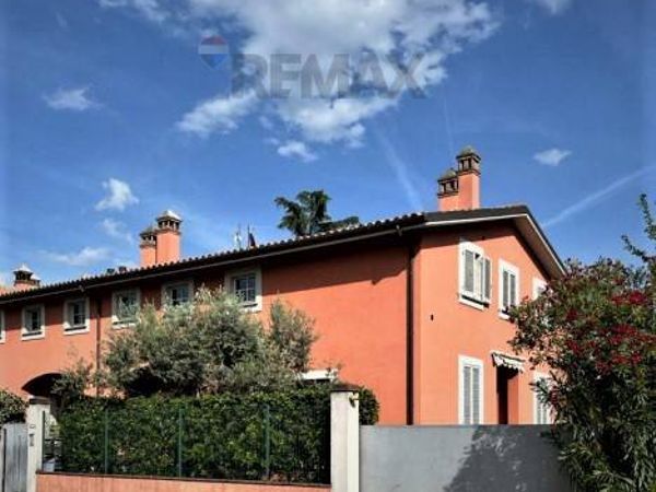Casa Indipendente Foligno, PG Vendita