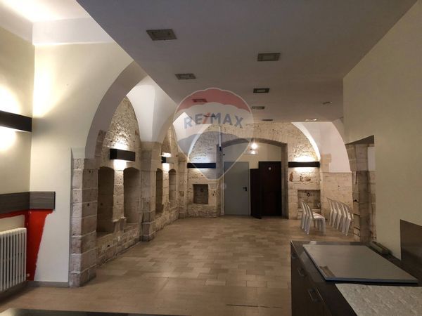 Locale Commerciale Putignano, BA Affitto