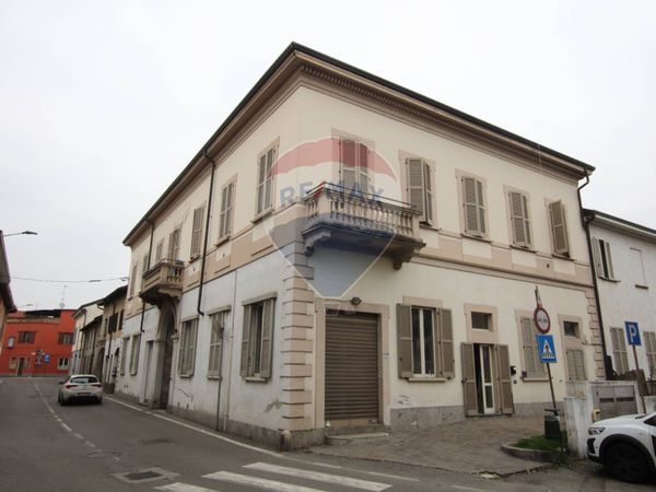 Negozio Pertusella, Caronno Pertusella, VA Affitto