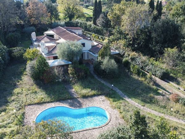 Villetta bifamiliare Olgiata, Roma, RM Vendita