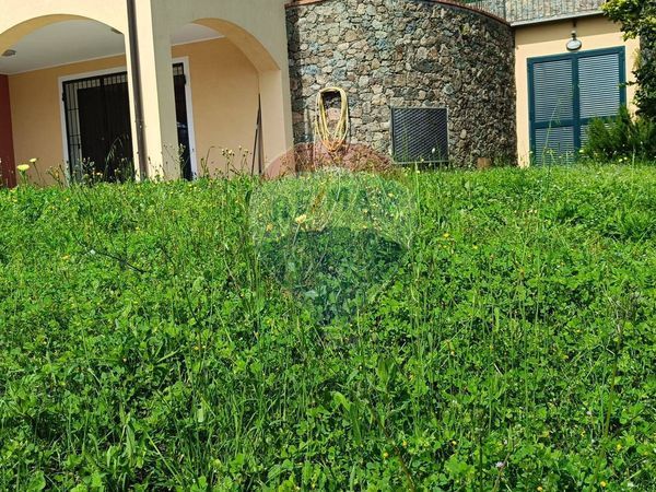 Porzione di villa LeginoZinola, Savona, SV Vendita