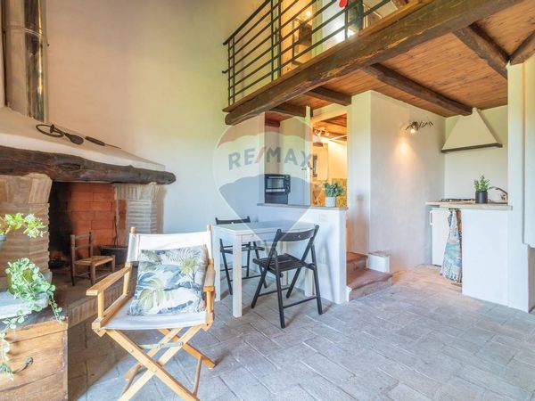 Appartamento Ischia di Castro, VT Vendita