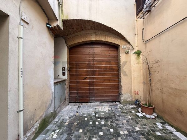 Appartamento Centro Storico, Foligno, PG Vendita - Foto 2