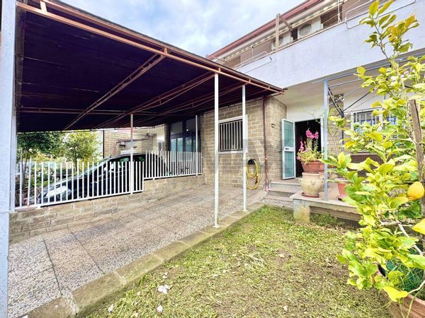 Villa a schiera Manziana, RM Vendita