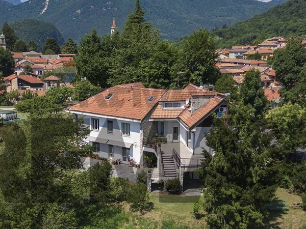 Villa o villino Viggiù, VA Vendita
